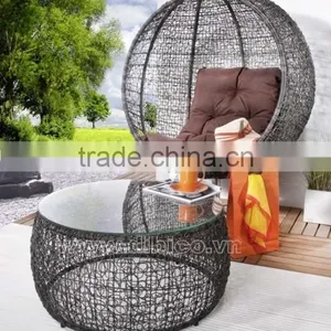 Outdoor Birdnest Chair and Table thumbnail-1