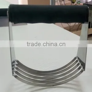 Luxury Stainless Steel Pastry Round Dough Scraper Cutter and Mix Blender Sets thumbnail-1