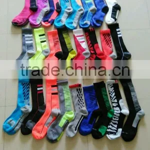 Sport Socks Custom Logo Anti-slip Basketball Socks thumbnail-2