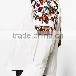 Runwaylover EY2383B Women New Fashion 2017 Loose Embroidery Blouse thumbnail-3
