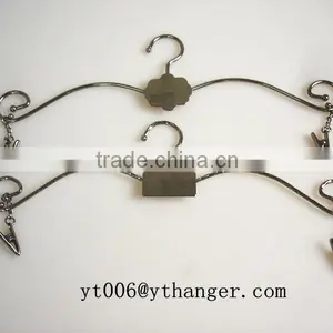 RQ680 Metal Bra Hanger Underwear Hanger With Clips thumbnail-1