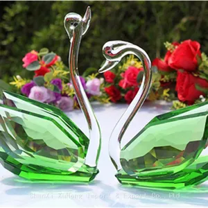 Wholesale Wedding Valentine's Day Favors Gifts Souvenir Table Decoration With Box Crystal Glass Swan Figurines Craft thumbnail-2