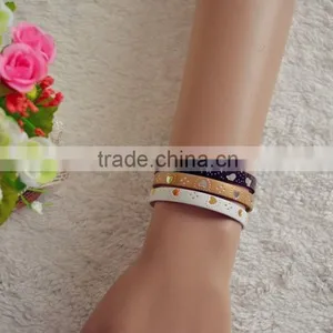 Beautiful Hearts Pattern PU Leather Wristbands thumbnail-1