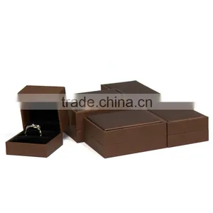 Custom Brown Plastic Pendant Jewelry Box Packaging thumbnail-3