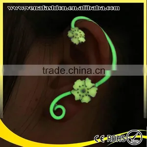 Flower Shaped Glow in the Dark Stud Alloy Earring thumbnail-1