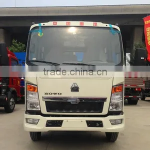 Sinotruk HOWO 4*2 Double Row Light Cargo Truck Lorry Truck thumbnail-1