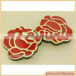 Two Red Rose Shape Garment Buckle thumbnail-1