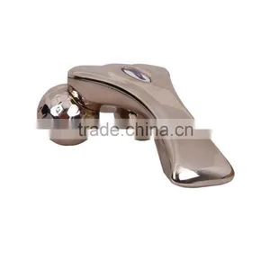 Japan Popular Waterproof 3D Roller V-face Massager thumbnail-5