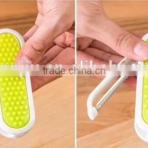 Wholesale Stock Portable Folding 3 In 1 Plane Knife Fruit Vegetable Peelers thumbnail-4