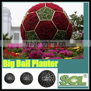 Outdoor Round Flower Box Large Giant Plastic Ball Shape Planters Flower Pot Artificial Flower Ball thumbnail-1