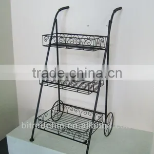 Metal Plant Holder With Wheel thumbnail-1