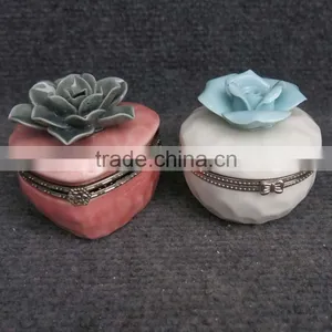 High Quality Flower Design Ceramic Jewelry Box thumbnail-2