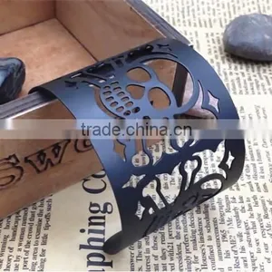 New Product Antique Hollowed Skull Bangle Jewelry Designs for Women thumbnail-4