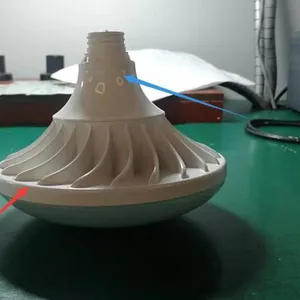 High Qualification Bright LED Bulb CCT 6500K CRI Over 80 With 18650 30Ah Battery thumbnail-3