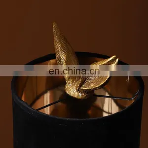 Rabbit Shape Resin Base Standing Table Decoration Antique Desk Nightstand Lamps for Bedroom thumbnail-2