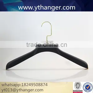 CY-586 Custom Brand Logo With Gold Hook for Superior Rubber Hanger Plastic Hanger thumbnail-1