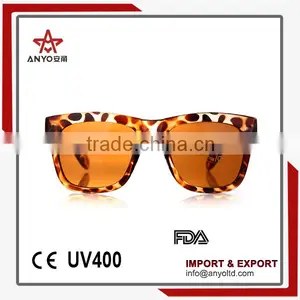 High Quality and Inexpensive 2015 China Supplier Sunglasses Sun Glasses Free Samples thumbnail-1