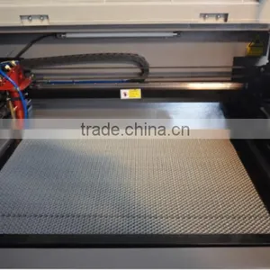 DW-6040 Leather Bags Co2 Laser Engraving Machine /non-metal Laser Engraving Machine,with One Year Warranty thumbnail-2