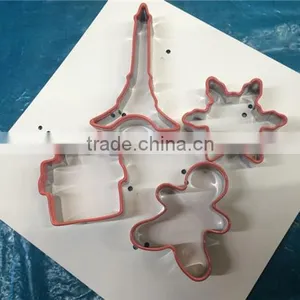 Snowflake Metal Cheap Cookie Cutters With Color Edge thumbnail-1