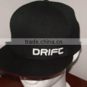 100% Acrylic Snapback Cap With 3D Embroidery thumbnail-1