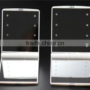 Led Lighted Compact Travel Makeup Mirror thumbnail-2
