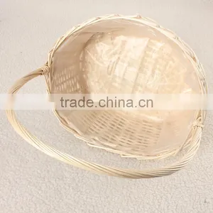 Hot Sale Universal Large White Wicker Handmade Round Hamper With Handle Flowers Fruits Bread Picnic Gift Storage Basket thumbnail-4