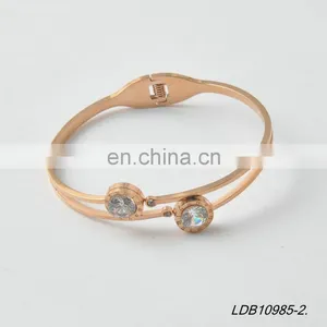 Spring Crystal Gold Cuff Bracelate thumbnail-4