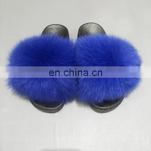 Amazon Hot Sale Factory Price Fashion Women Indoor Soft With The Faux Fur Sandals Furry Slipper for Ladies thumbnail-2