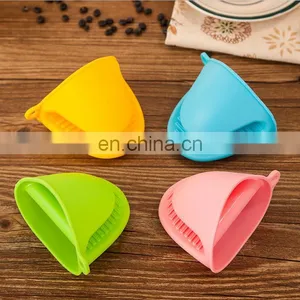 Wholesale Cheap Rubber Household Cooking Heat Resistant Mitts Microwave Kitchen Silicone Oven Gloves thumbnail-1