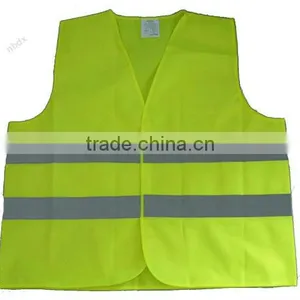 Reflective Warning Triangle With Safety Kits thumbnail-3