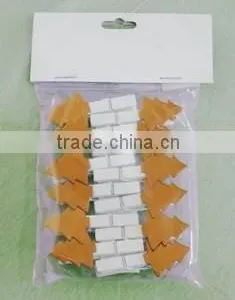 Christmas Tree Wooden Clothes Peg thumbnail-1