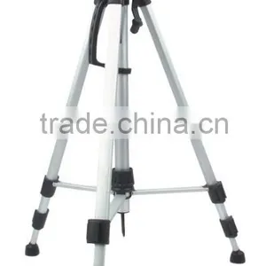 Carmera Lightweight Tripod thumbnail-1
