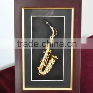 Saxophone Sax Display Case Wall Frame Home Furnishing thumbnail-3