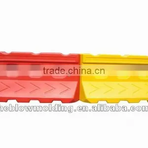 Plastic Traffice Fence /Road Fence thumbnail-3