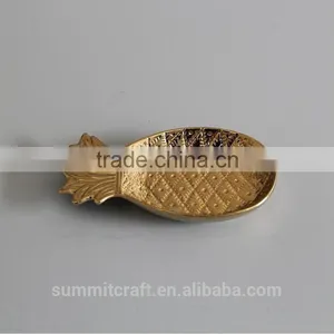 Table Decoration Ceremic Golden and White Pineapple Tray thumbnail-6