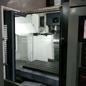 Taiwan YCM FV102A Vertical Machining Centers thumbnail-4