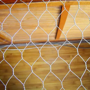 Galvanized Hexagonal Wire Mesh Chicken Wire Roll for Poultry Fence and Farm Protection Wholesale thumbnail-4