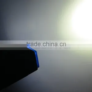 5 Different Output Charge to Phone And Laptop Multifunction Car Jump Starter thumbnail-3