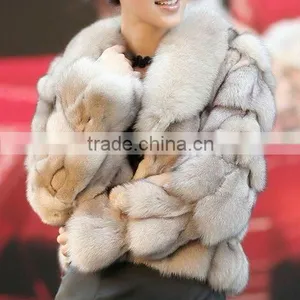 Ladies' Fox Fur Jacket With Big Fox Collar thumbnail-1