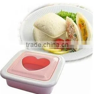 Plastic Square Heart Sandwich Crust Cutter DIY Bread Mold thumbnail-1
