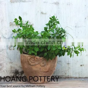 Quality Terracotta Pot Outdoor , Vietnamese Ceramic Planter Garden Decor thumbnail-1