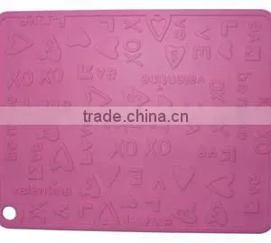 2016 Colorful Kitchen Accessories, Flexible Silicone Chopping Board With Hanging Holes thumbnail-1