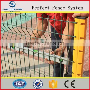 Galvanized Metal Welded Bended Wire Mesh Fence thumbnail-6