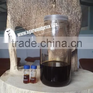 A Viscous Liquid, Nice Oil Color of Vietnam Oud Perfume, a Type of Agarwood Oil thumbnail-2