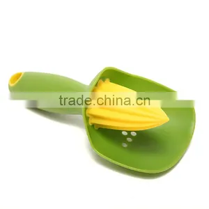 1PC Creative Manual Fruit Lemon Juice Kitchen Accessories Manual Juice Extractor Lemon Garlic Press Home Silicone KC1468 thumbnail-2