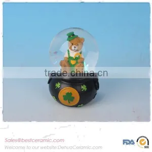 Polyresin Clover Waterball Globeball thumbnail-1