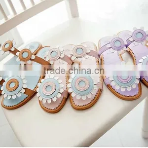 Hot Selling Latest Design Lovely Big Flower Girls Flat Sandal Slipper Shoes thumbnail-1