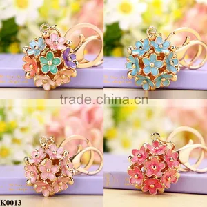 Best Selling Product Oil Keychain Alloy Flower Attractive Design Keychain K0013 thumbnail-4