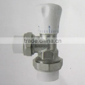 Straight Radiator Valve thumbnail-1
