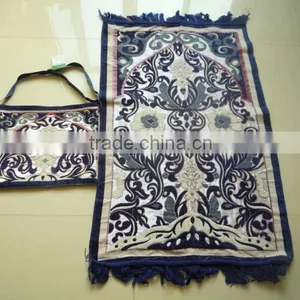 BT-804 New Design Polyester Muslim Prayer Rugs With Bag Muslim Carpet thumbnail-1